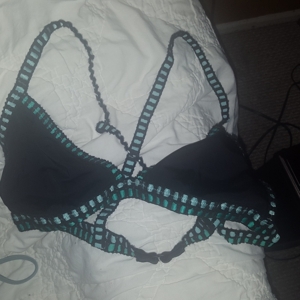 Victoria's Secret bikini top size large black